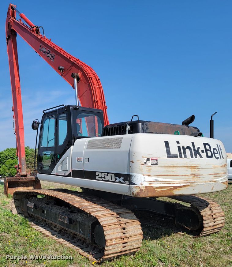 image for item ML9416 2013 Link-Belt 250X3 LF  long reach excavator