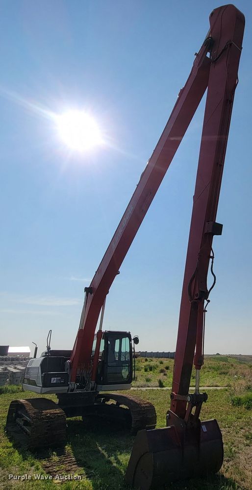 image for item ML9416 2013 Link-Belt 250X3 LF  long reach excavator