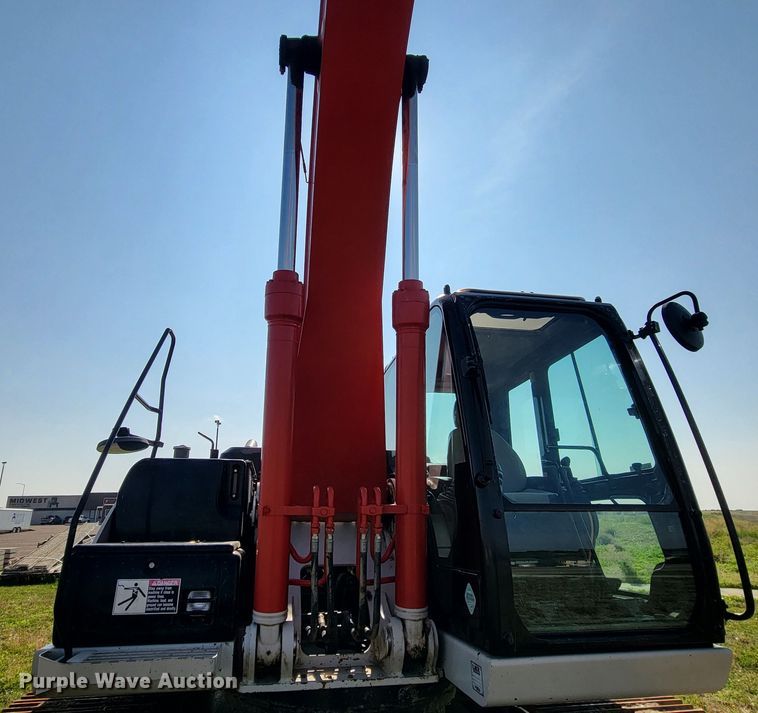 image for item ML9416 2013 Link-Belt 250X3 LF  long reach excavator