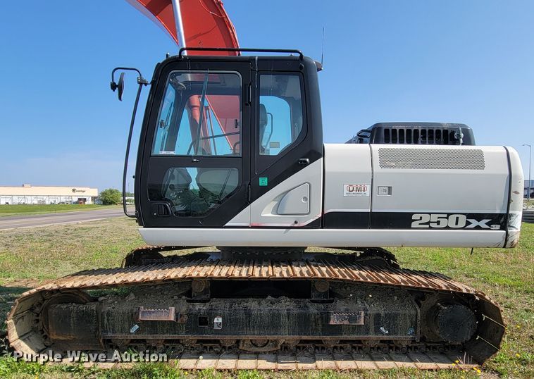image for item ML9416 2013 Link-Belt 250X3 LF  long reach excavator