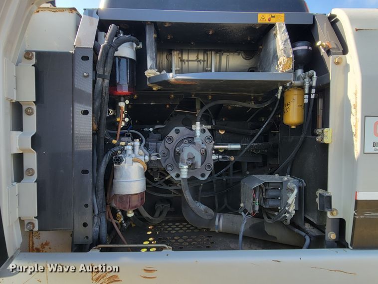 image for item ML9416 2013 Link-Belt 250X3 LF  long reach excavator