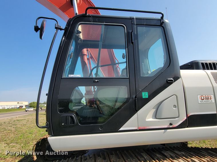 image for item ML9416 2013 Link-Belt 250X3 LF  long reach excavator