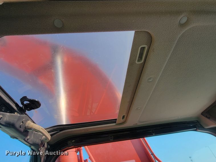 image for item ML9416 2013 Link-Belt 250X3 LF  long reach excavator