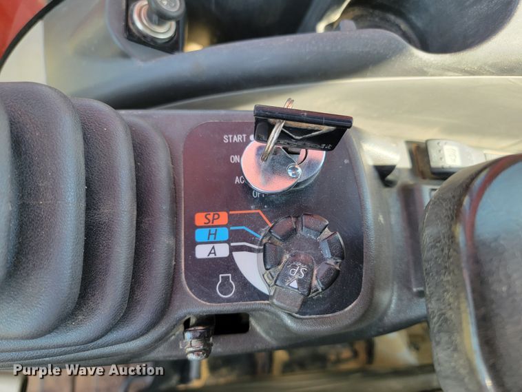 image for item ML9416 2013 Link-Belt 250X3 LF  long reach excavator