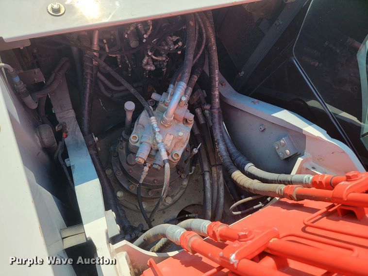 image for item ML9416 2013 Link-Belt 250X3 LF  long reach excavator