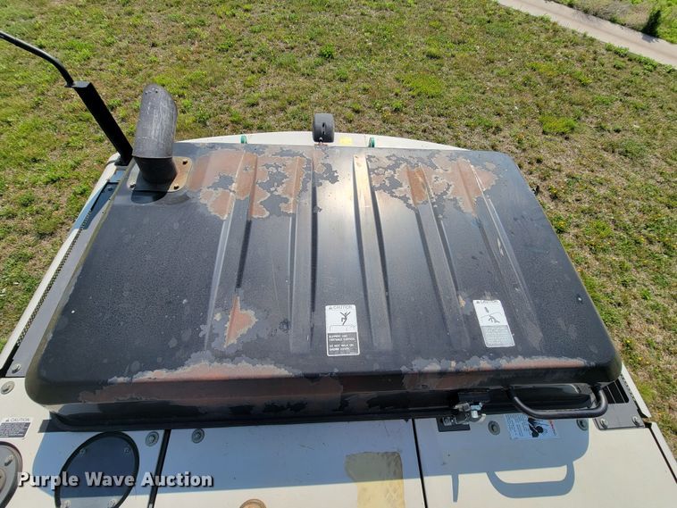 image for item ML9416 2013 Link-Belt 250X3 LF  long reach excavator