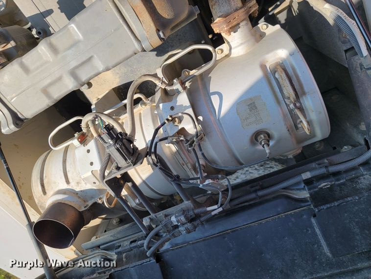 image for item ML9416 2013 Link-Belt 250X3 LF  long reach excavator