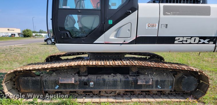 image for item ML9416 2013 Link-Belt 250X3 LF  long reach excavator