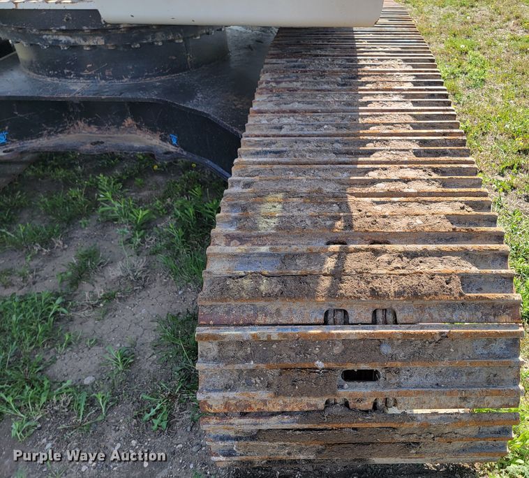 image for item ML9416 2013 Link-Belt 250X3 LF  long reach excavator