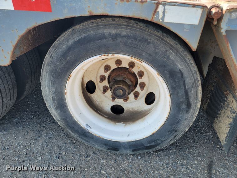 image for item ML9417 2007 Load King HFT70  drop deck equipment trailer