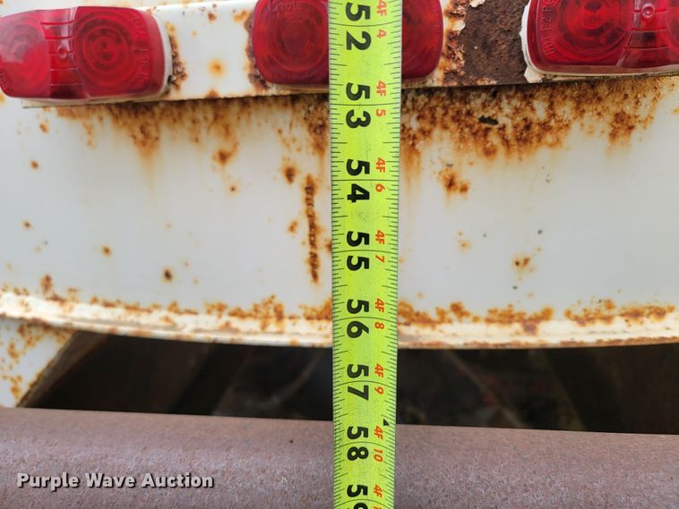 image for item ML9420 1977 International F-5070  tank truck