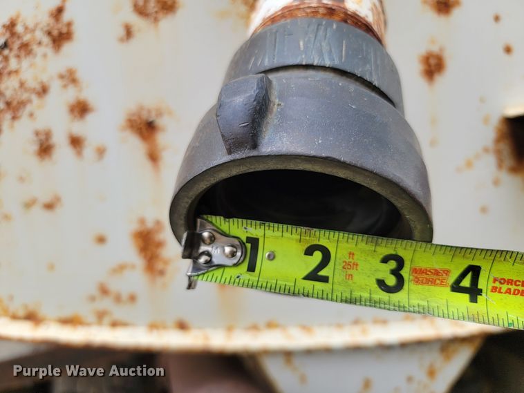 image for item ML9420 1977 International F-5070  tank truck