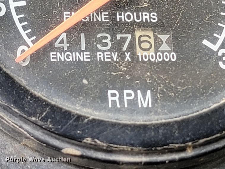 image for item ML9420 1977 International F-5070  tank truck