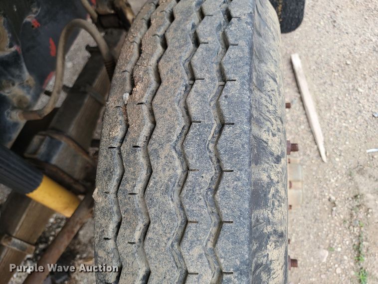 image for item ML9420 1977 International F-5070  tank truck