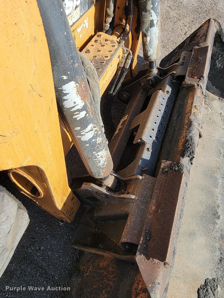 image for item ML9425 2012 Case SV250  skid steer loader