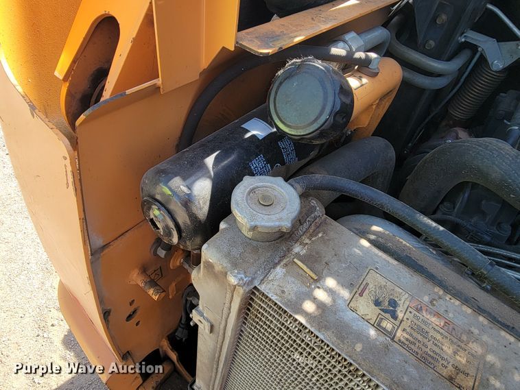 image for item ML9425 2012 Case SV250  skid steer loader