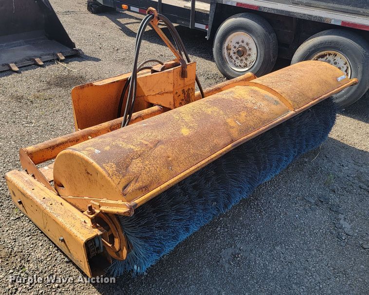 image for item ML9427 88" W skid steer broom