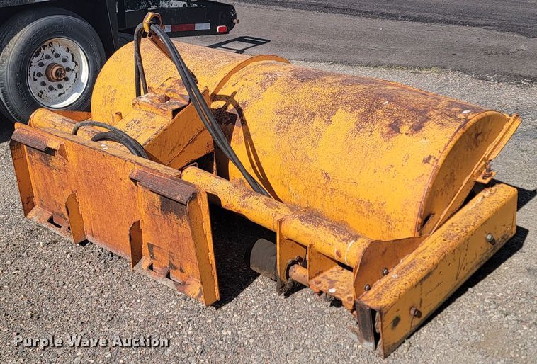 image for item ML9427 88" W skid steer broom