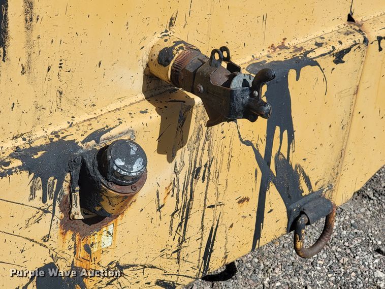 image for item ML9429 Neal  asphalt sealant squeegee machine