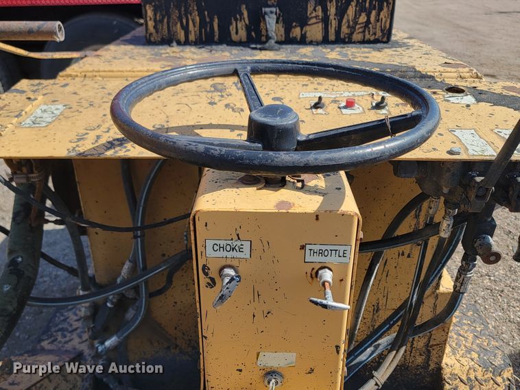 image for item ML9429 Neal  asphalt sealant squeegee machine