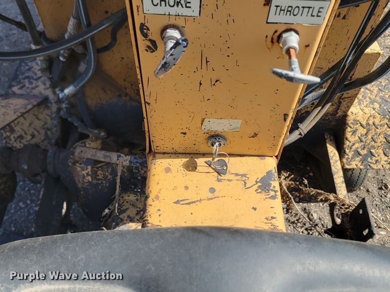 image for item ML9429 Neal  asphalt sealant squeegee machine