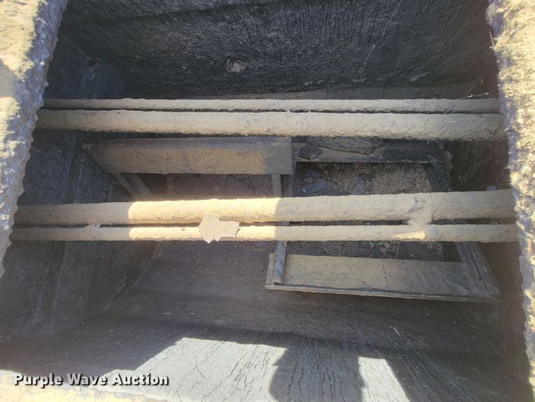 image for item ML9429 Neal  asphalt sealant squeegee machine