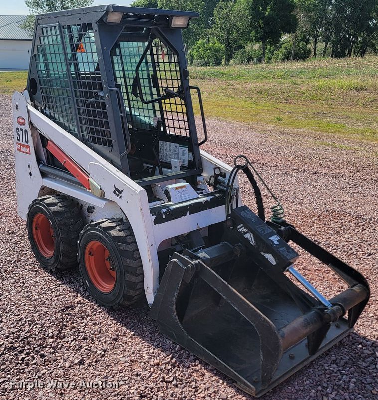image for item ML9445 2013 Bobcat S70  skid steer loader
