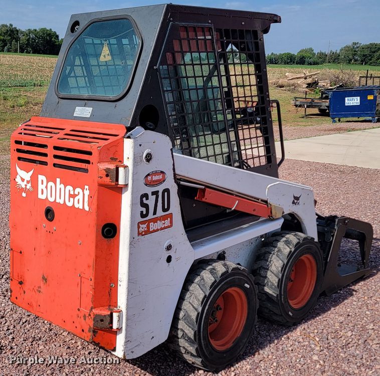 image for item ML9445 2013 Bobcat S70  skid steer loader