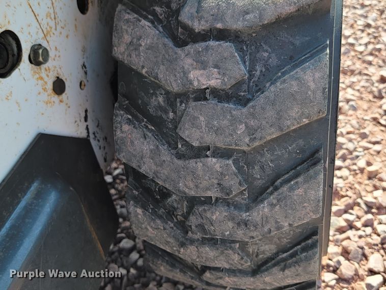 image for item ML9445 2013 Bobcat S70  skid steer loader