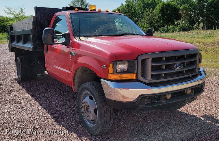 image for item ML9446 2001 Ford F550 Super Duty XL  dump truck