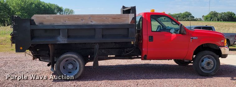image for item ML9446 2001 Ford F550 Super Duty XL  dump truck