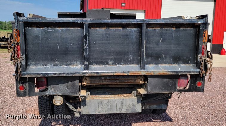 image for item ML9446 2001 Ford F550 Super Duty XL  dump truck