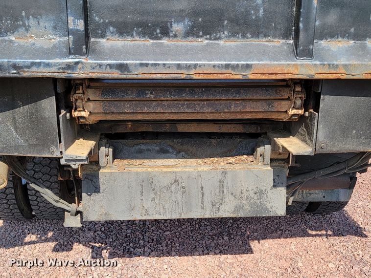 image for item ML9446 2001 Ford F550 Super Duty XL  dump truck