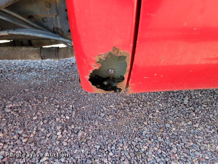 image for item ML9446 2001 Ford F550 Super Duty XL  dump truck