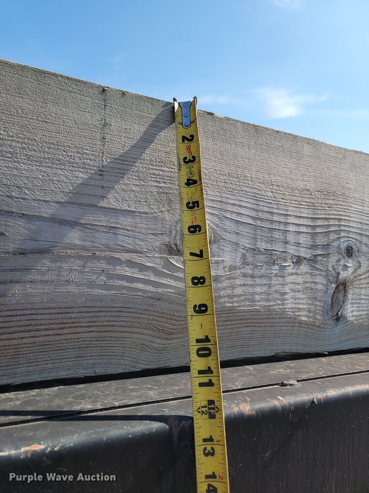 image for item ML9446 2001 Ford F550 Super Duty XL  dump truck