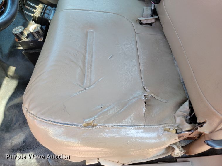 image for item ML9446 2001 Ford F550 Super Duty XL  dump truck