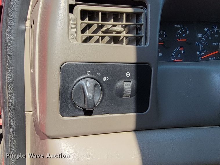 image for item ML9446 2001 Ford F550 Super Duty XL  dump truck