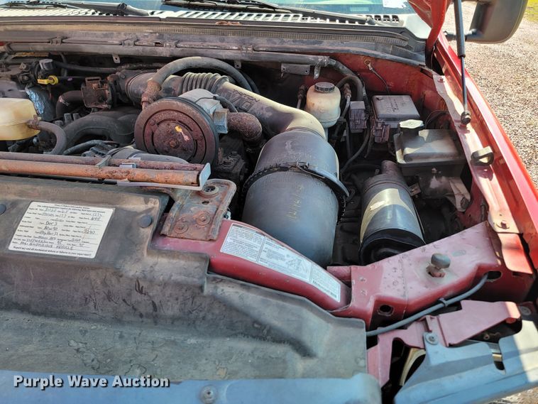 image for item ML9446 2001 Ford F550 Super Duty XL  dump truck