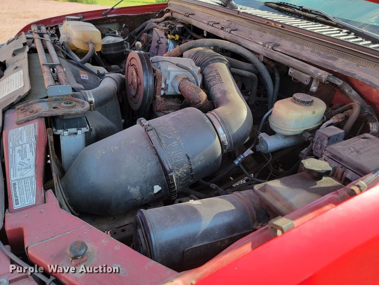 image for item ML9446 2001 Ford F550 Super Duty XL  dump truck