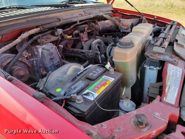 image for item ML9446 2001 Ford F550 Super Duty XL  dump truck