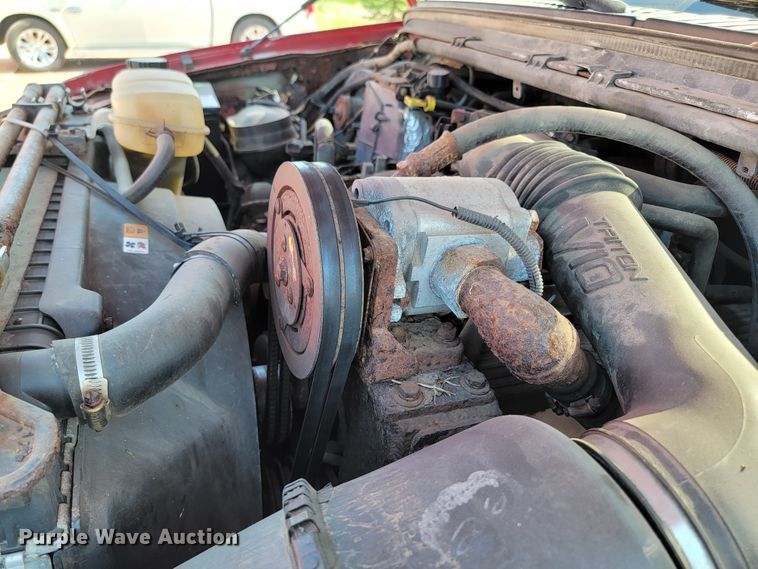 image for item ML9446 2001 Ford F550 Super Duty XL  dump truck