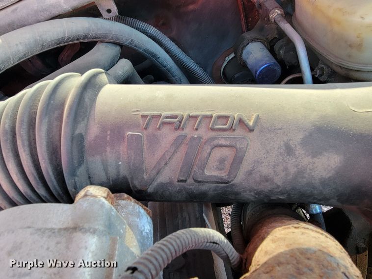 image for item ML9446 2001 Ford F550 Super Duty XL  dump truck