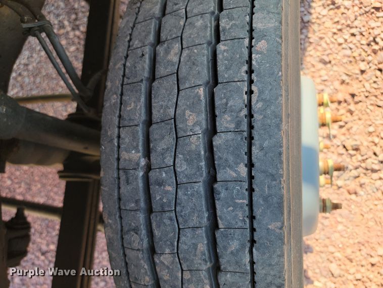 image for item ML9446 2001 Ford F550 Super Duty XL  dump truck