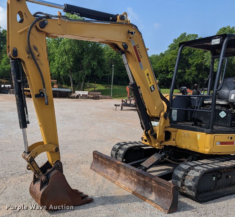 image for item MO9038 2012 Caterpillar 305ECR  mini excavator