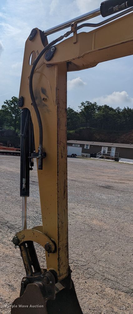 image for item MO9038 2012 Caterpillar 305ECR  mini excavator