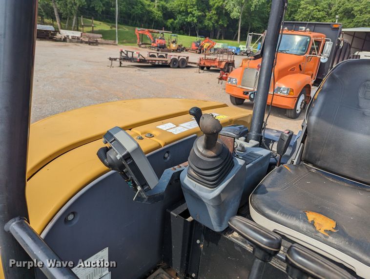 image for item MO9038 2012 Caterpillar 305ECR  mini excavator