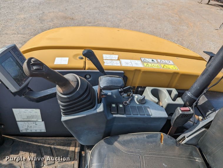 image for item MO9038 2012 Caterpillar 305ECR  mini excavator