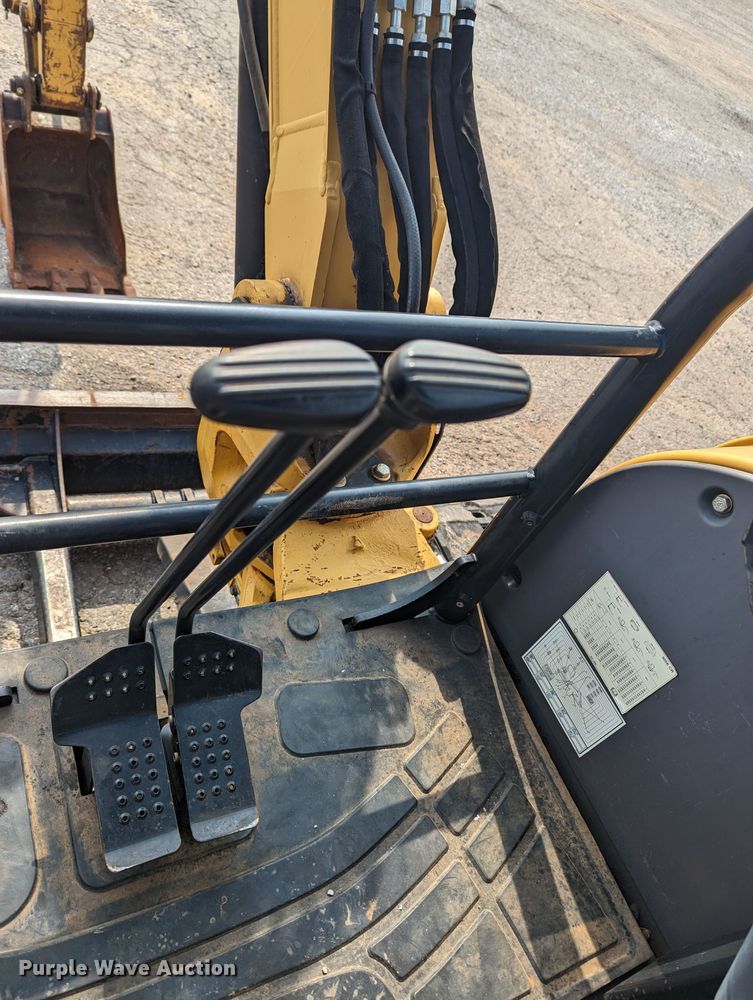 image for item MO9038 2012 Caterpillar 305ECR  mini excavator