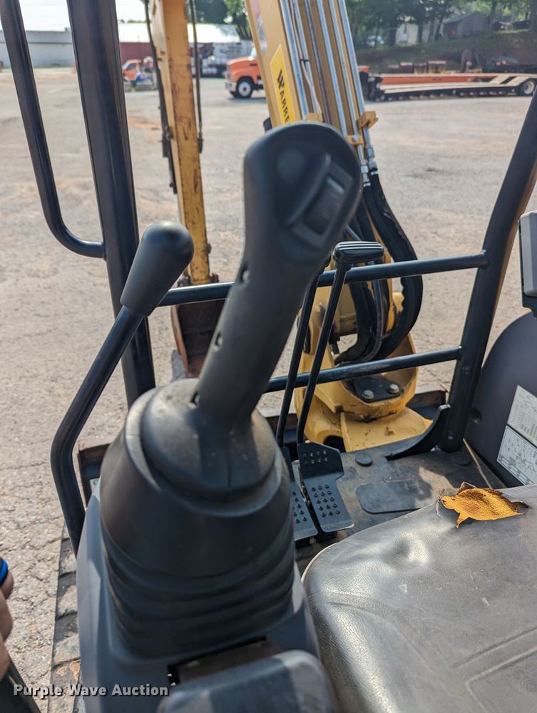 image for item MO9038 2012 Caterpillar 305ECR  mini excavator