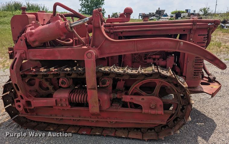 image for item MO9040 International T9  dozer